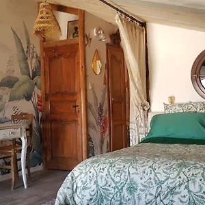 https://la-charols.hotels-rhonealpes.com